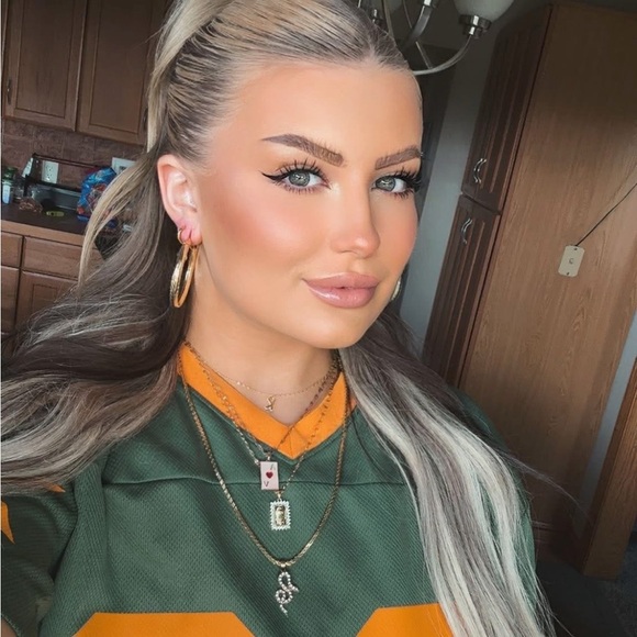 Meet your Posher, Katlin - Picture 8 of 9